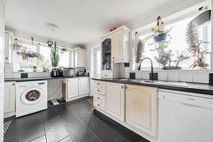 Kitchen- click for photo gallery